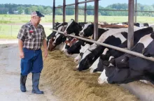&lt;p&gt;rolnik producent mleka&lt;/p&gt;