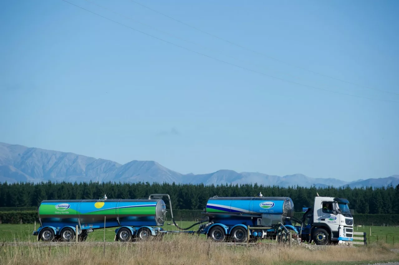 Nowozelandzka Fonterra planuje sprzedaż swoich międzynarodowych marek konsumenckich. Jakie firmy branży mleczarskiej przyglądają się ofercie?