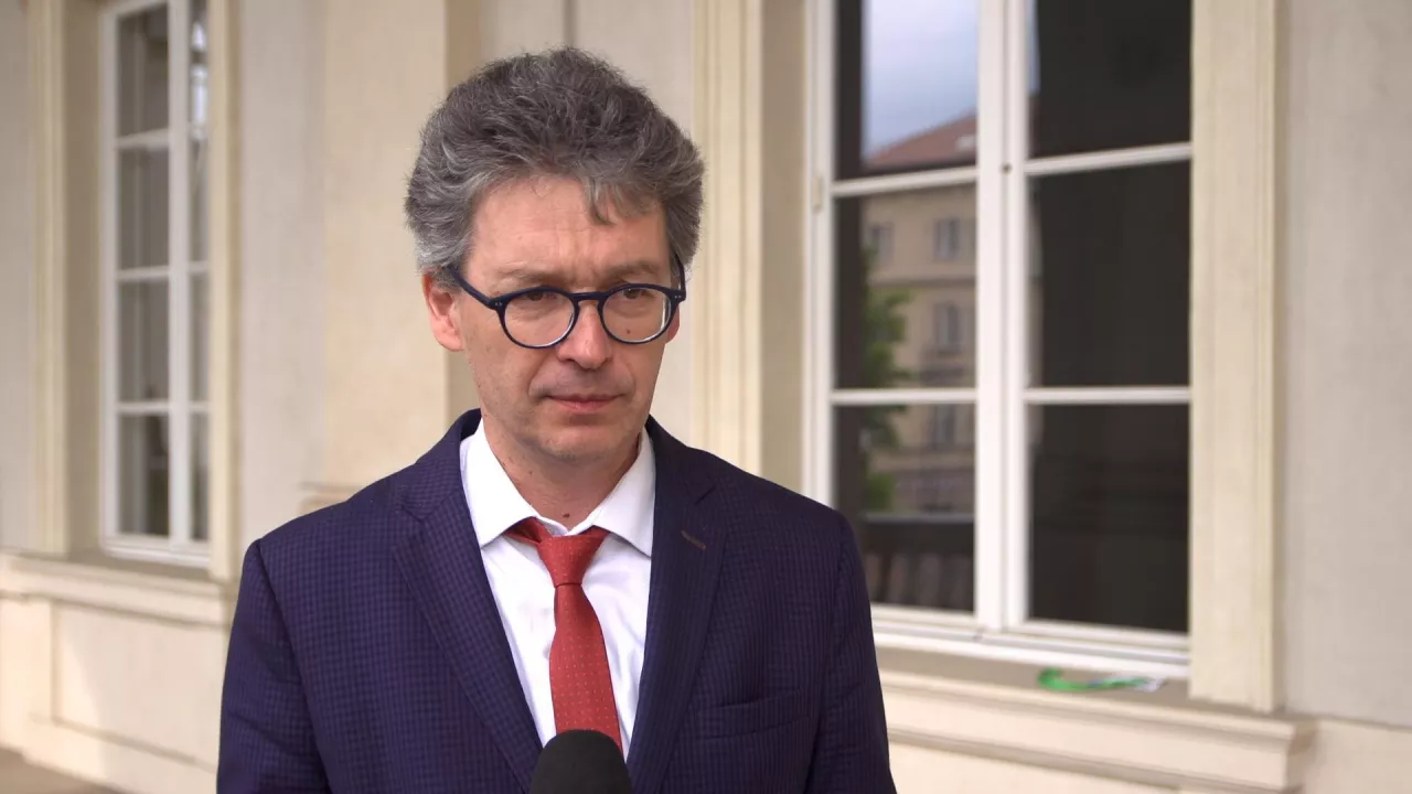 prof. dr hab. Aleksander Grzelak z Katedry Makroekonomii i Gospodarki Żywnościowej w Instytucie Ekonomii Uniwersytetu Ekonomicznego w Poznaniu.