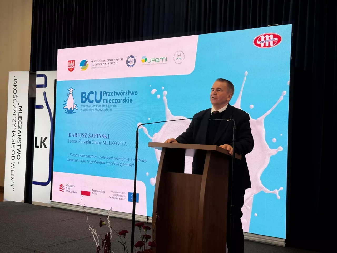 Dariusz Sapiński, prezes Grupy Mlekovita, podczas otwarcia Branżowego Centrum Umiejętności, podkreślił, że współpraca z Zespołem Szkół Zawodowych w ramach którego Centrum działa, układa się znakomicie