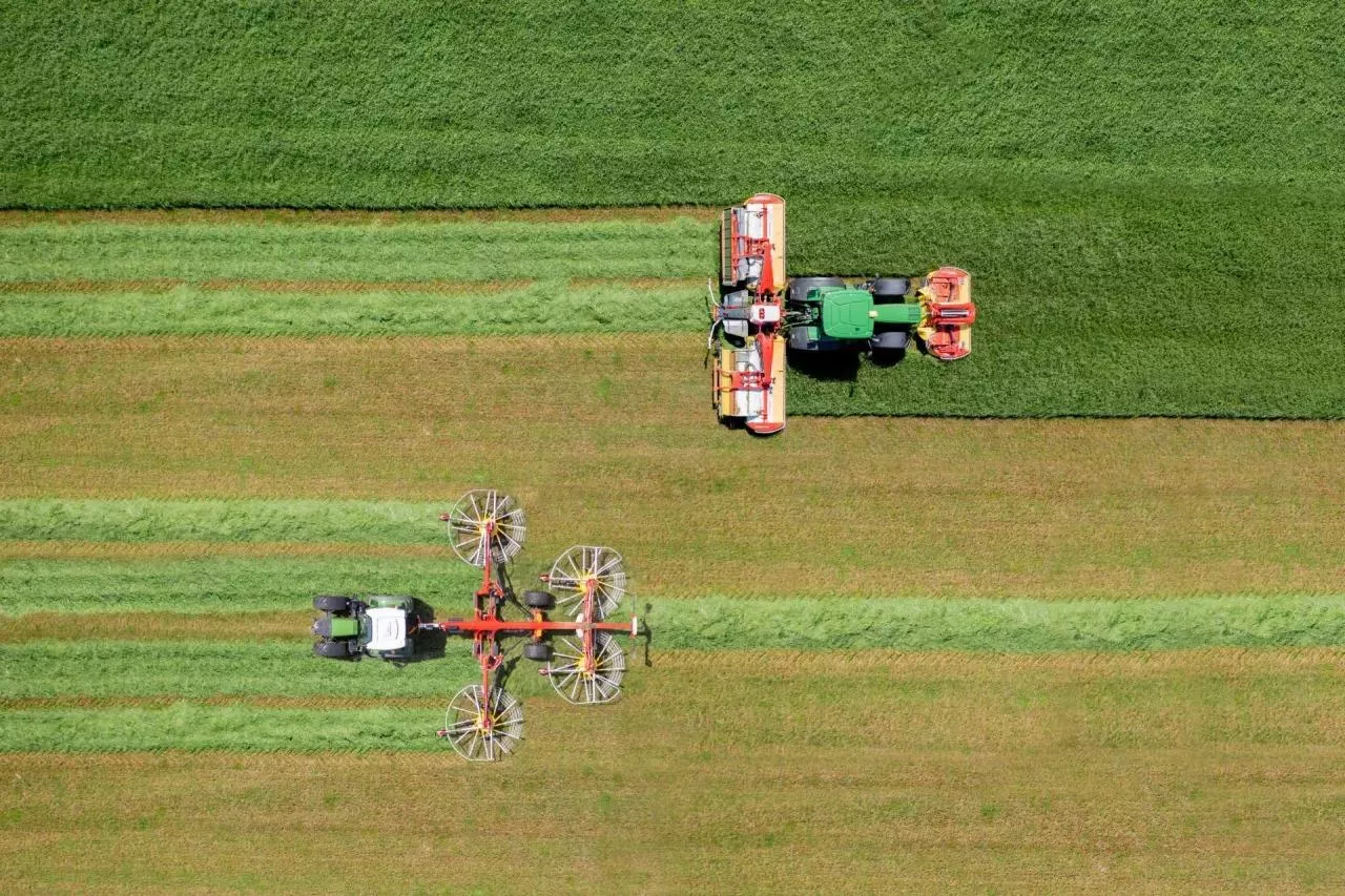 Nowa funkcja w kosiarkach Novacat V ma przejąć część decyzji od operatora