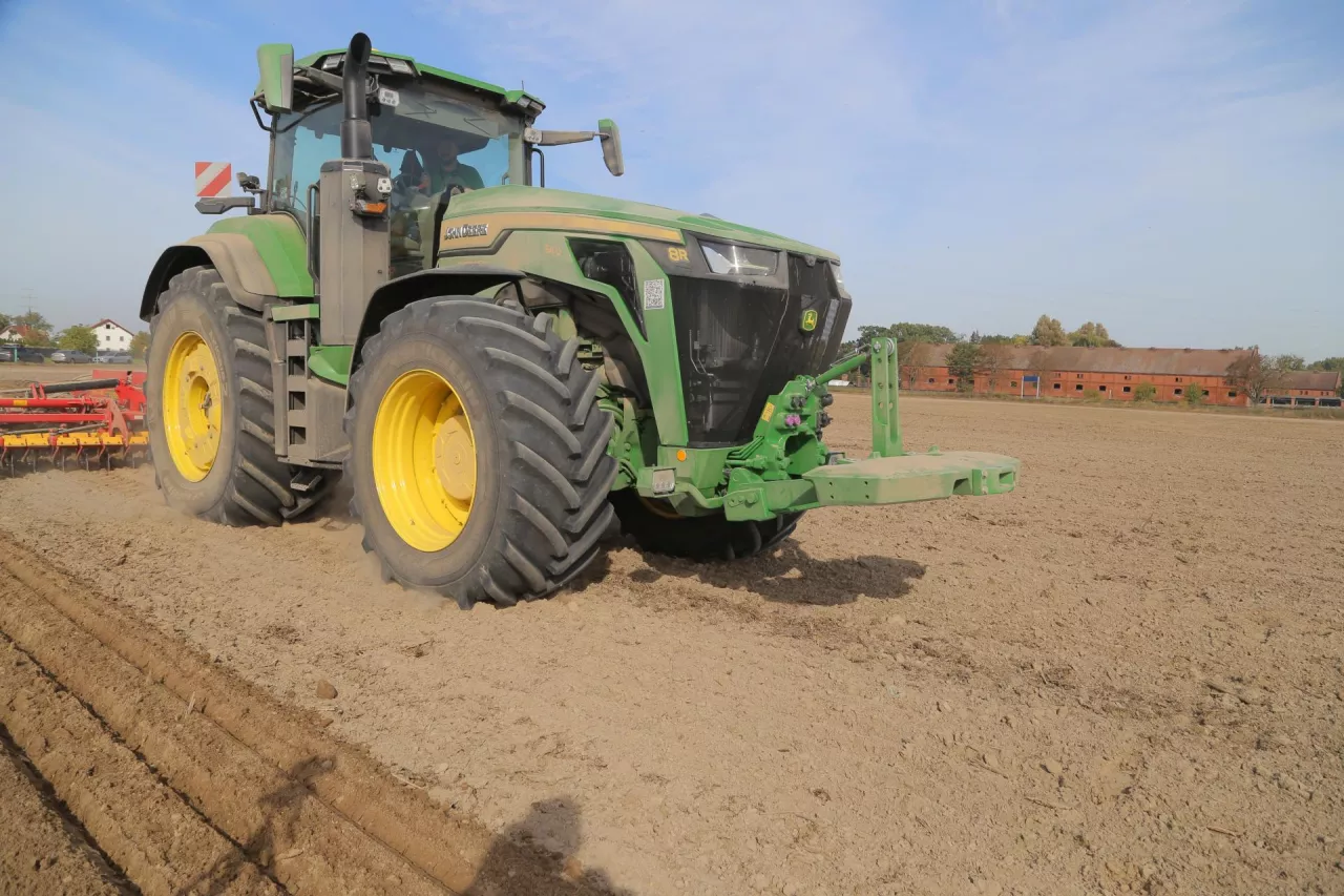 John Deere, 84 540